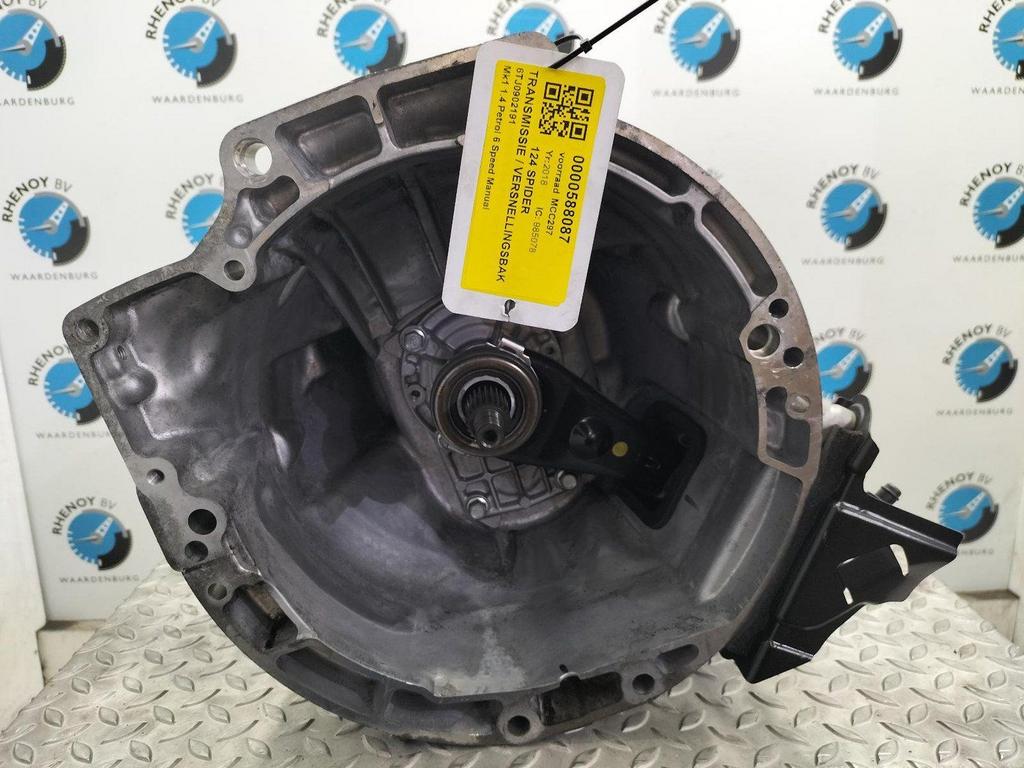 FIAT 124 SPIDER TRANSMISSIE / VERSNELLINGSBAK 2018, Ophalen of Verzenden, Gebruikt, Stiba lid