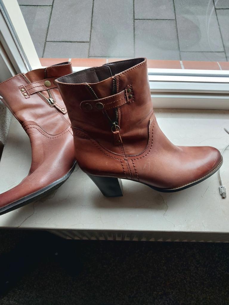 Leren (echt) bruine laarsjes., Kleding | Dames, Schoenen, Ophalen of Verzenden, Zo goed als nieuw, Bruin