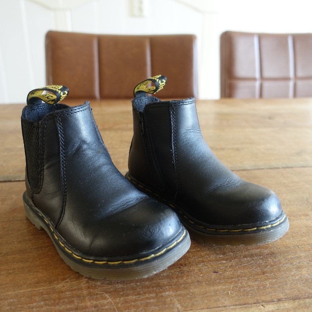 Dr Martens boots zwart maat 24, Kinderen en Baby's, Kinderkleding | Schoenen en Sokken, Dr. Martens, Jongen of Meisje, Ophalen of Verzenden