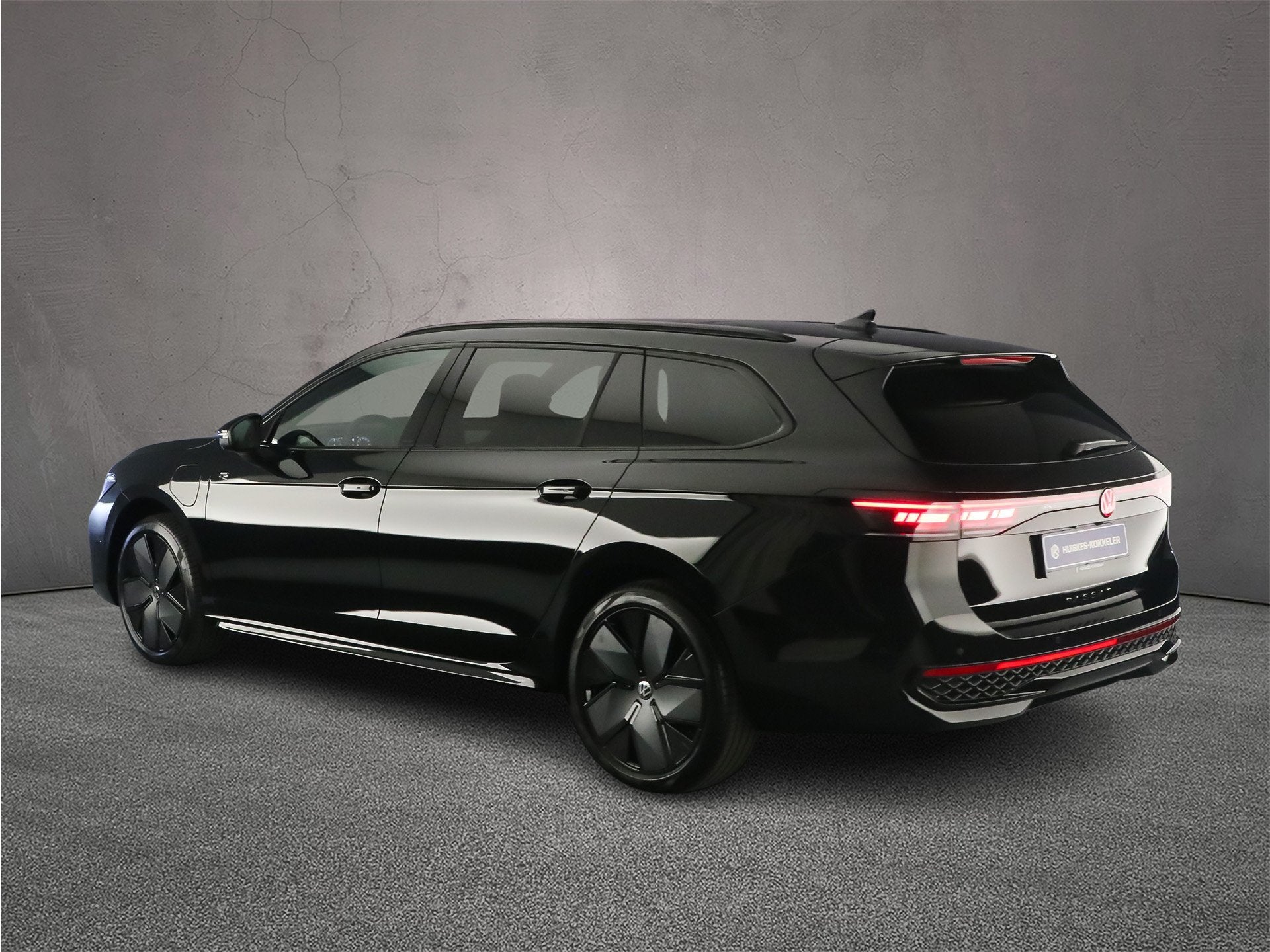 Volkswagen Passat Variant, Auto's, Euro 6, 4 cilinders, 2000 kg, Zwart