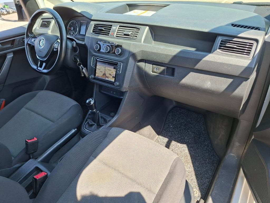 Volkswagen Caddy 2.0 TDI 102pk L1 H1 Airco Navigatie Trekhaa, Voorwielaandrijving, Stof, Gebruikt, Euro 6