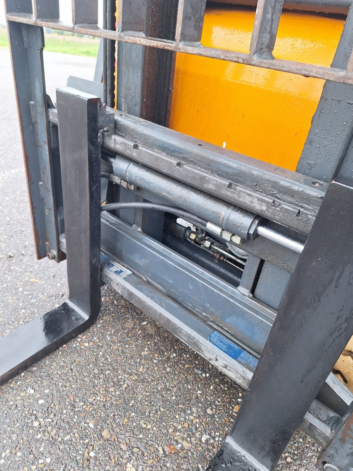 Foto 8 van heftruck Still R50-12 met Side shift