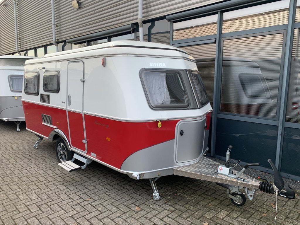 Eriba Touring 530 Tango Red Editie, Caravans en Kamperen, Standaardzit, Bedrijf, 4 tot 5 meter, Eriba