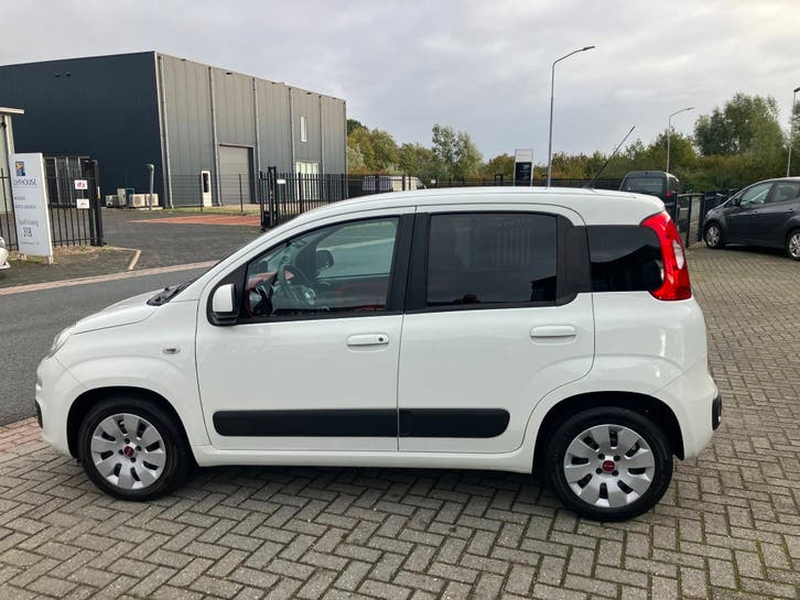 Fiat Panda 1.2 Lounge+ Pack STOERE PANDA !, Auto's, Gebruikt, Verwarmde buitenspiegels, Wit, Origineel Nederlands