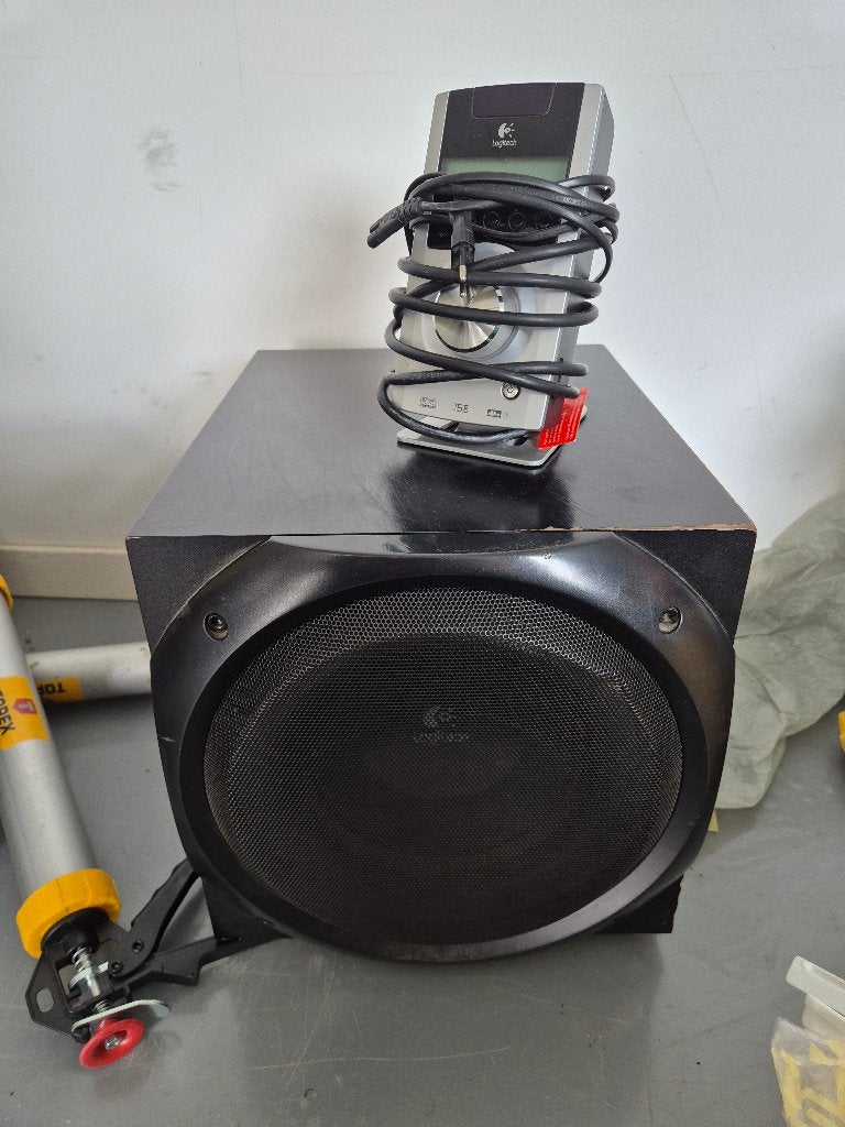 Z-5500, Audio, Tv en Foto, Luidsprekers, Zo goed als nieuw, 120 watt of meer, Front, Rear of Stereo speakers, Ophalen