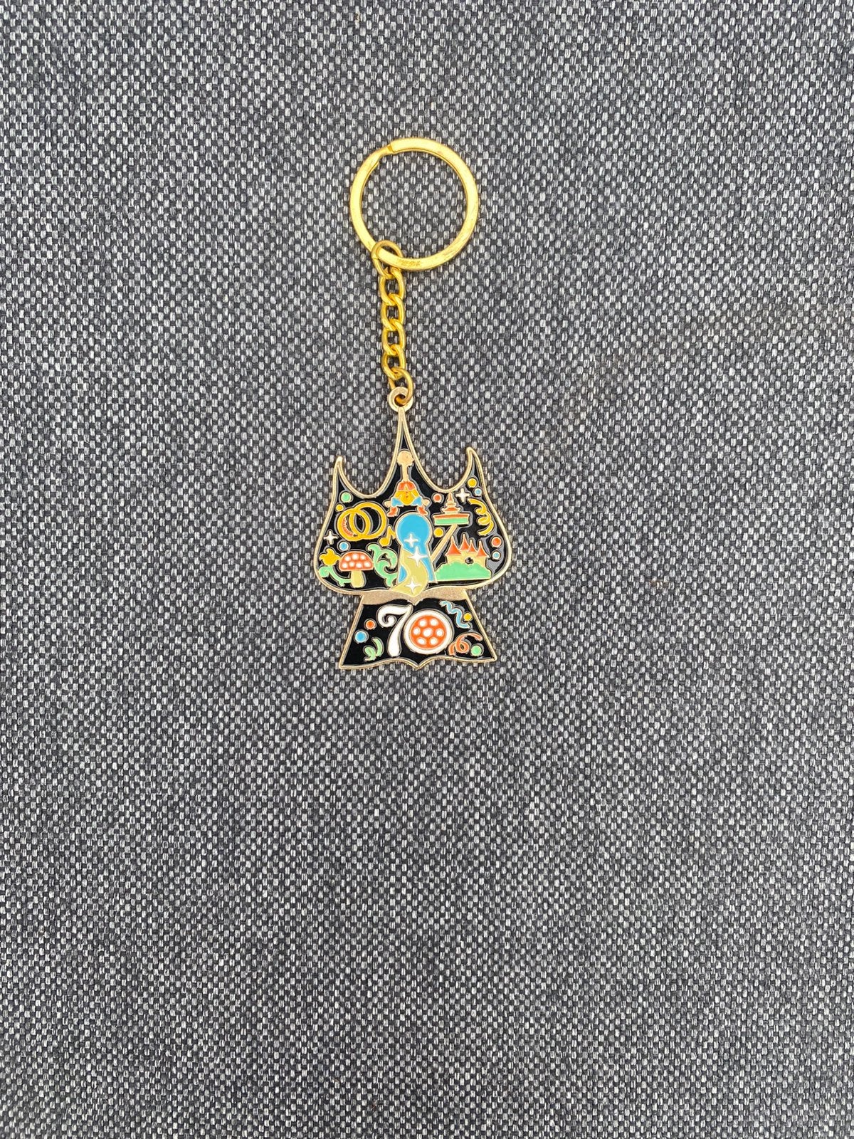 Sleutelhanger efteling 70 jaar jubileum, Ophalen of Verzenden, Nieuw, Button of Speldje