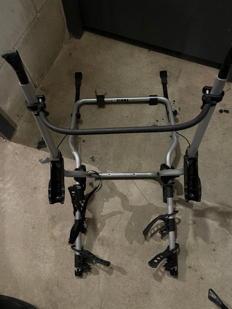 Thule ClipOn 9104 met Adapter (9110) Panda '03-'12 en Volvo, Auto diversen, Ophalen, 2 fietsen, Gebruikt, Achterklepdrager