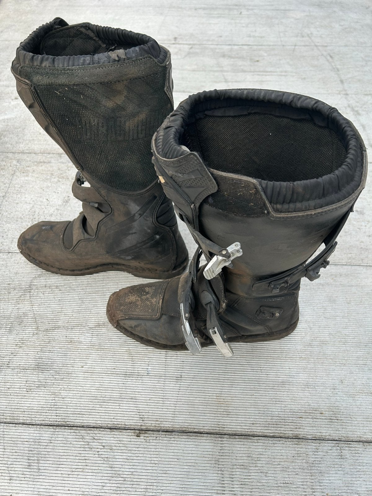Cross laarzen maat 48, valt kleiner uit - Stoffig maar goed, Motoren, Kleding | Motorkleding, Ophalen, Tweedehands, Heren, Motorcrosskleding