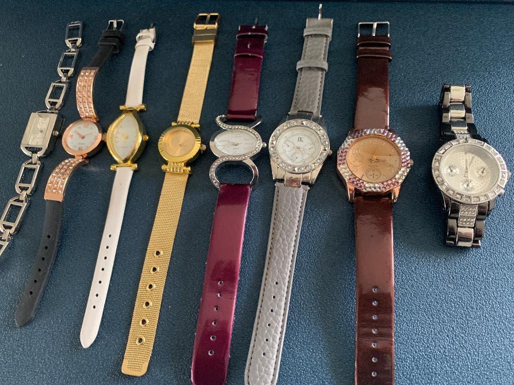 Acht  prachtige nog nieuwe dames horloges van het merk LK, Staal, Staal, Polshorloge, Nieuw