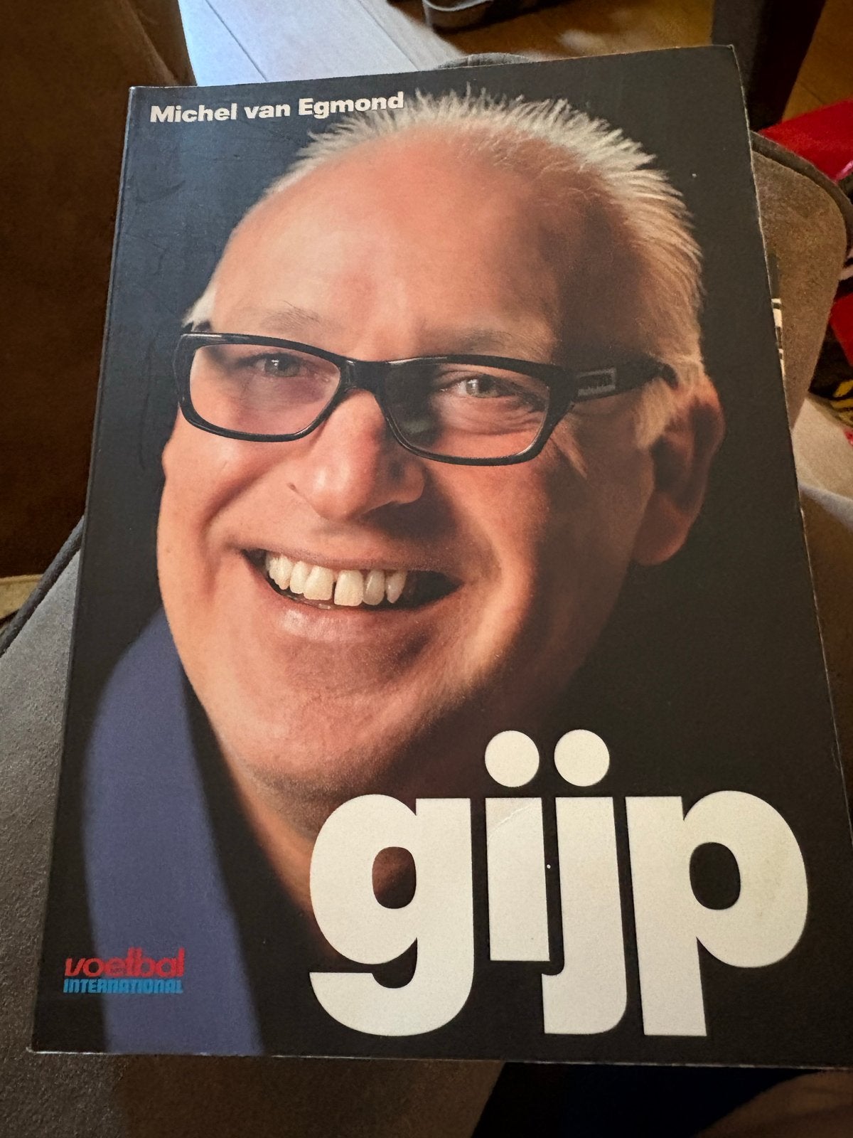 Gijp - Michel van Egmond (Voetbal International), Ophalen of Verzenden, Gelezen, Overige