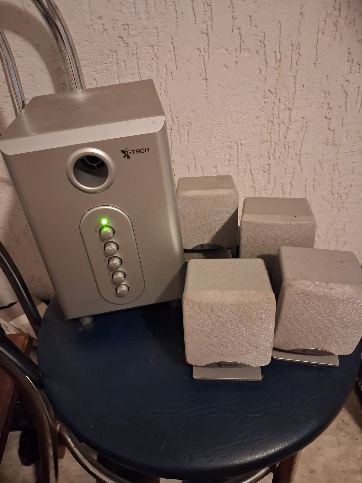 Subwoofer  van Tech + 4.luidsprekers mini, Ophalen, Overige merken