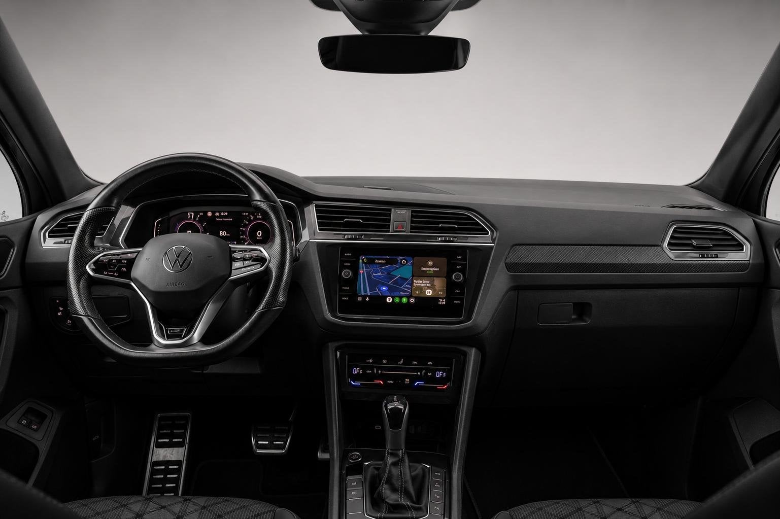 Volkswagen Tiguan 1.4 TSI R-LINE IQ-LIGHTS|TREKHAAK|AUTOPARK, Auto's, Stof, Euro 6, Met garantie (alle), Blauw