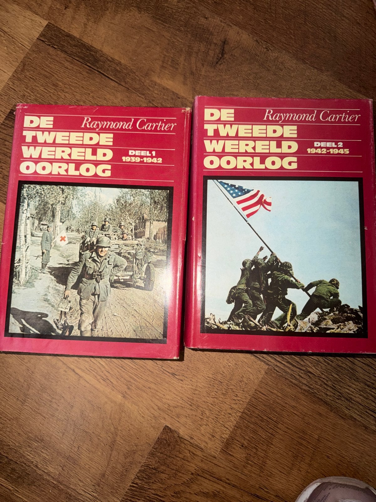 De Tweede Wereldoorlog - Raymond Cartier (2 delen), Boeken, Ophalen of Verzenden, Tweede Wereldoorlog, Zo goed als nieuw, Algemeen
