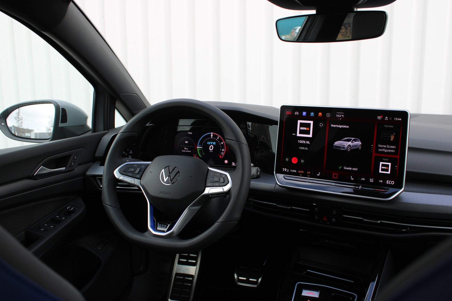 Volkswagen Golf 1.5 eHybrid GTE | Panorama dak | Stoel/Stuur, 12 maanden, 4 cilinders, Automatische klimaatregeling, Plug-in hybride