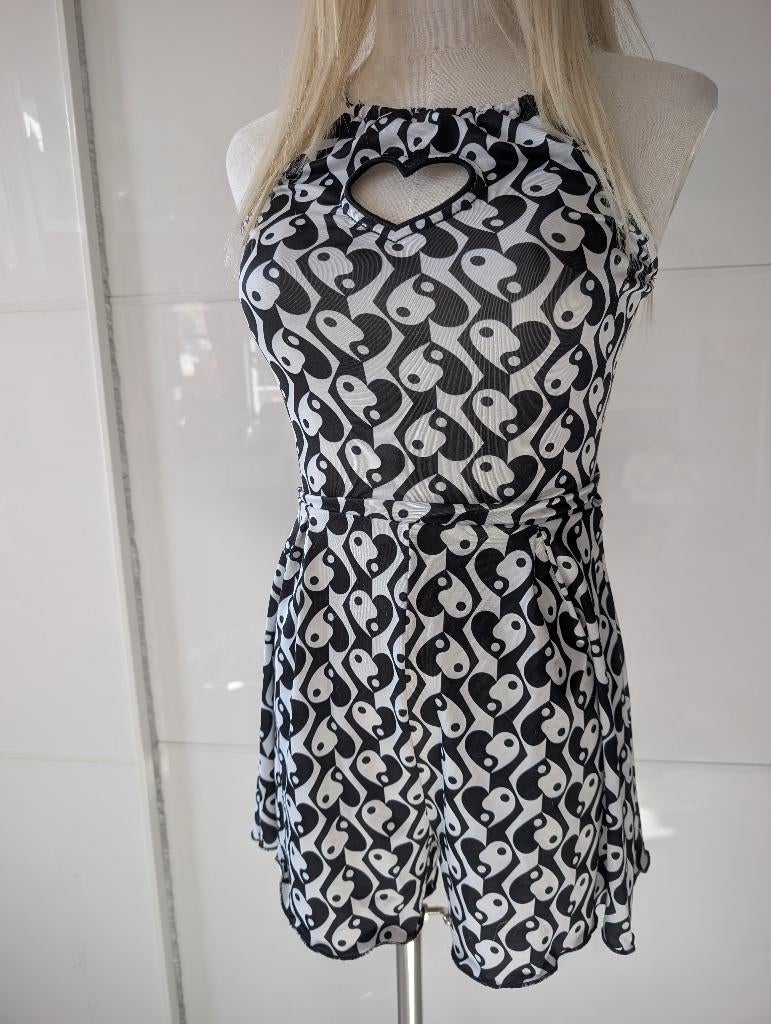 Jumpsuit broekpak jurk zwart wit Ying Yang hartjes print, Zwart, Ophalen of Verzenden, Zo goed als nieuw, Maat 36 (S)