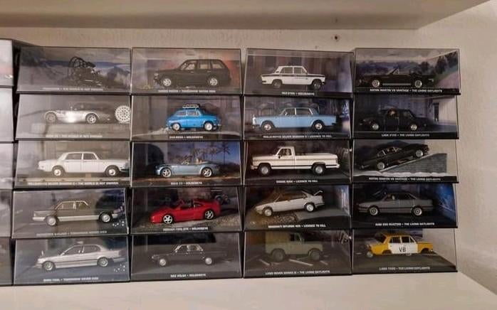 James Bond car collectie 134 auto's +boekjes, Hobby en Vrije tijd, Modelauto's | Overige schalen, Ophalen, Nieuw, Auto