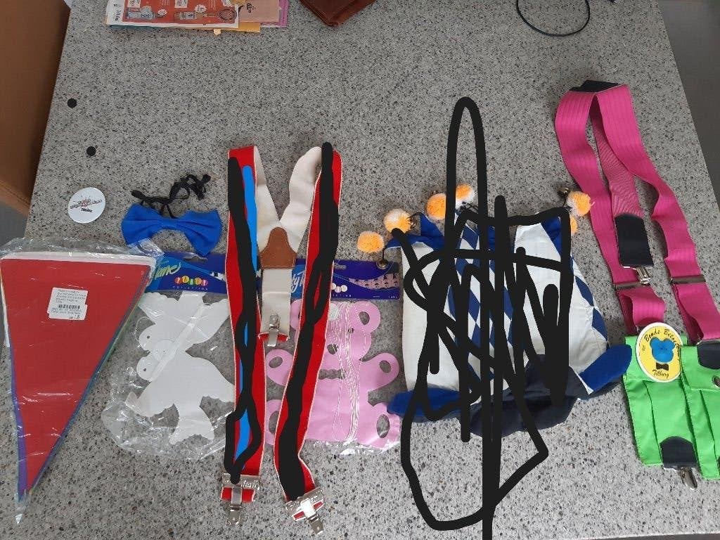 CARNAVAL BRETELS EN SLINGERS, Ophalen of Verzenden, Zo goed als nieuw, Versiering, Carnaval