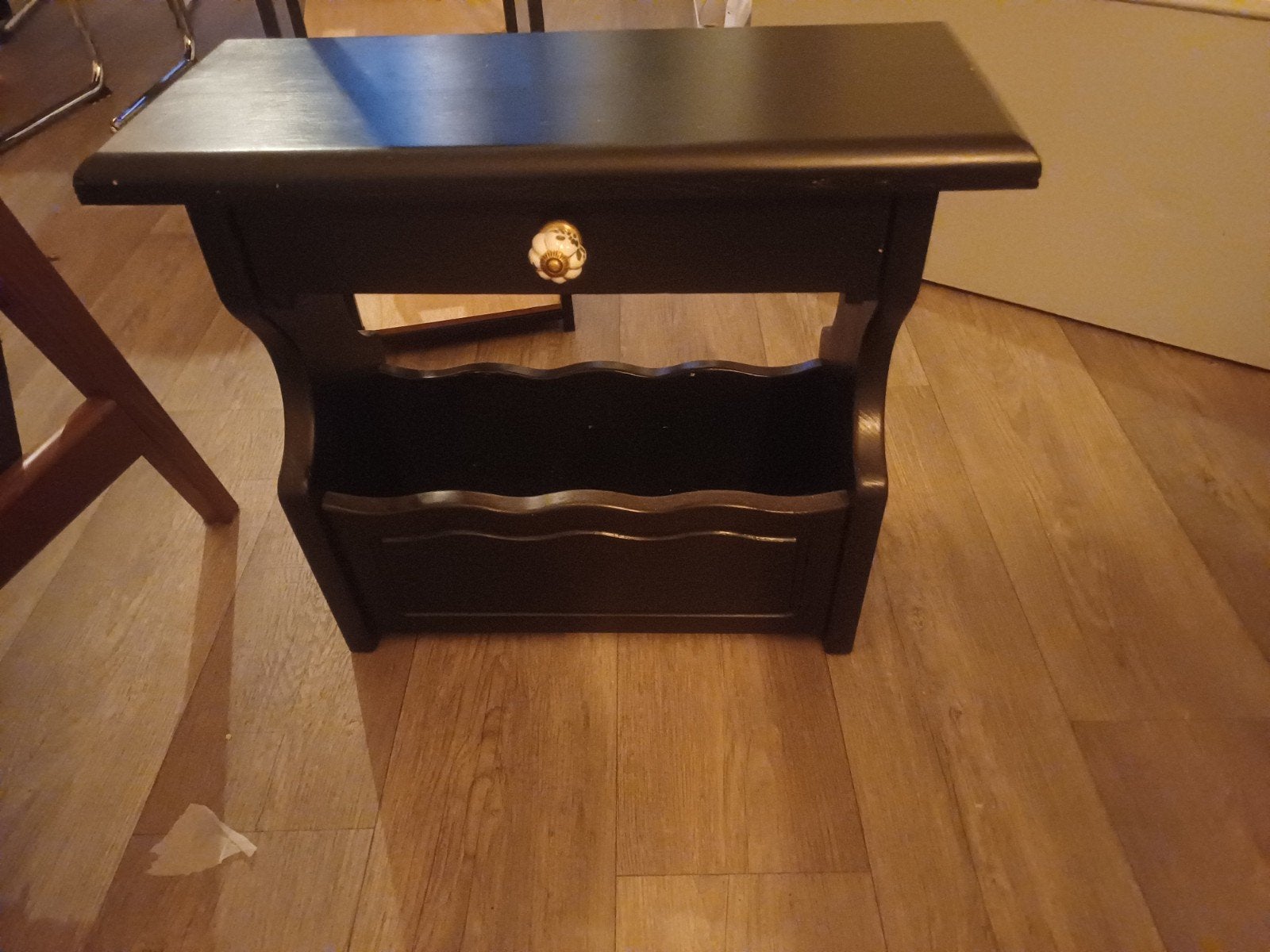 Krantenbak te koop, Gebruikt, Klassiek, landelijk, 55 tot 75 cm, Rechthoekig