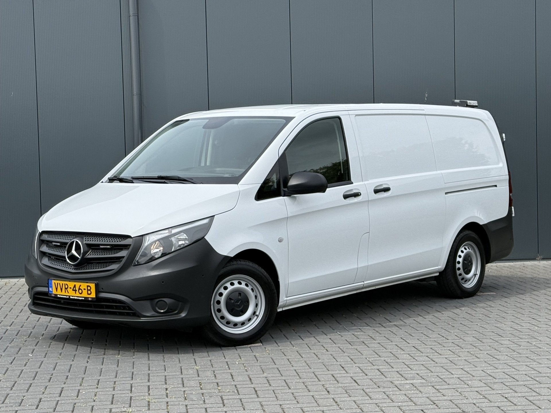 Mercedes-Benz Vito 110 CDI / L2H1 / 1e EIG / UNIEKE SORTIMO, Achterwielaandrijving, Gebruikt, Euro 6, 4 cilinders
