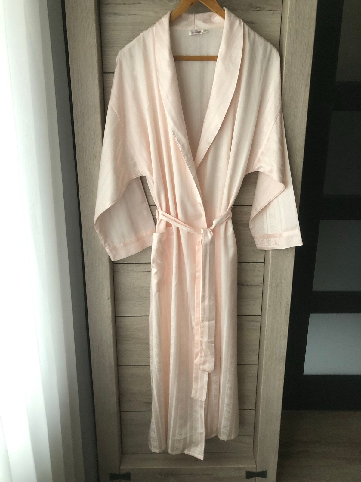 Mooie roze ochtendjas met bloemenpatroon, Ophalen of Verzenden, Gedragen, Maat 46/48 (XL) of groter