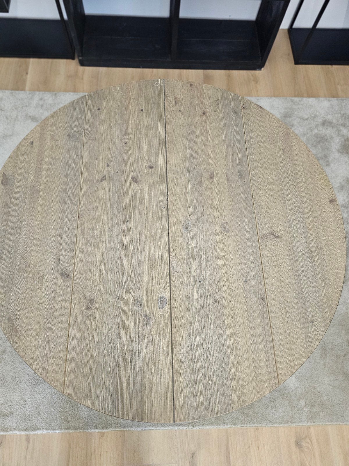 WoooD Derby - Ronde eetkamer tafel - 74x120, Huis en Inrichting, Zo goed als nieuw, Info@homefriesland.nl, Kelvinstraat 6 8912BA