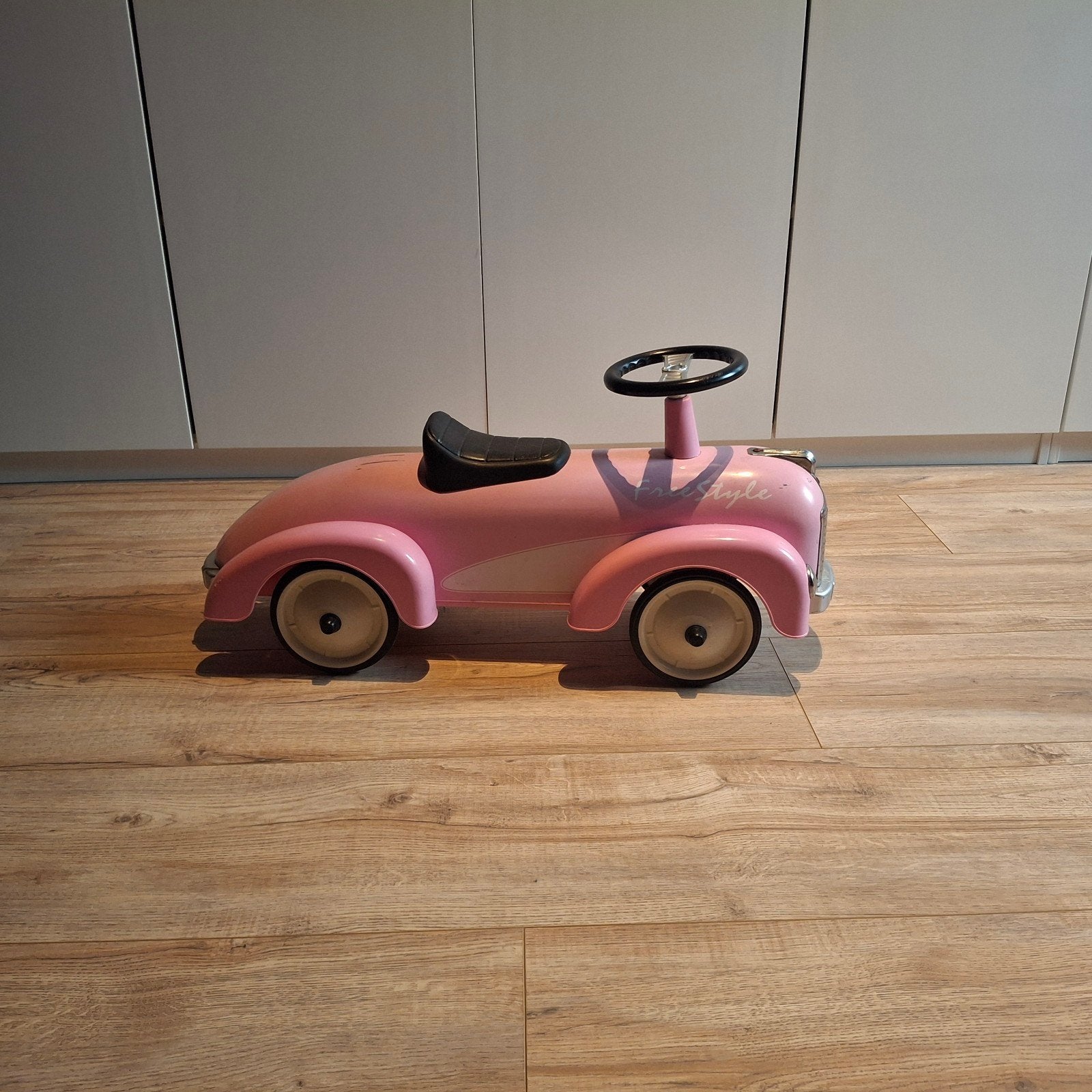 Roze ijzeren loop auto, Ophalen, Gebruikt