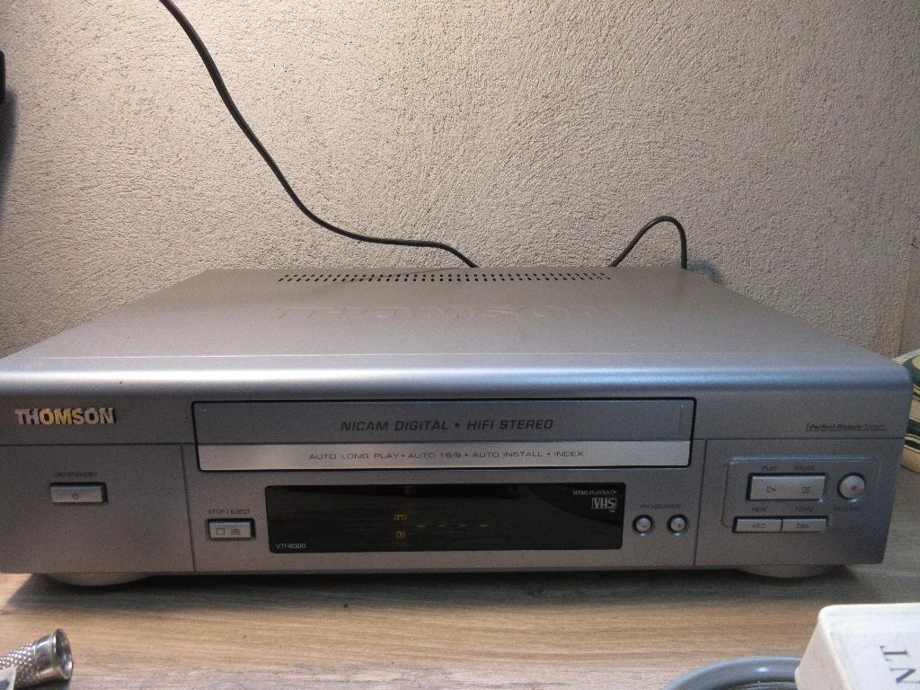 Thomson videospeler videorecorder, Ophalen of Verzenden, Gebruikt, VHS-speler of -recorder