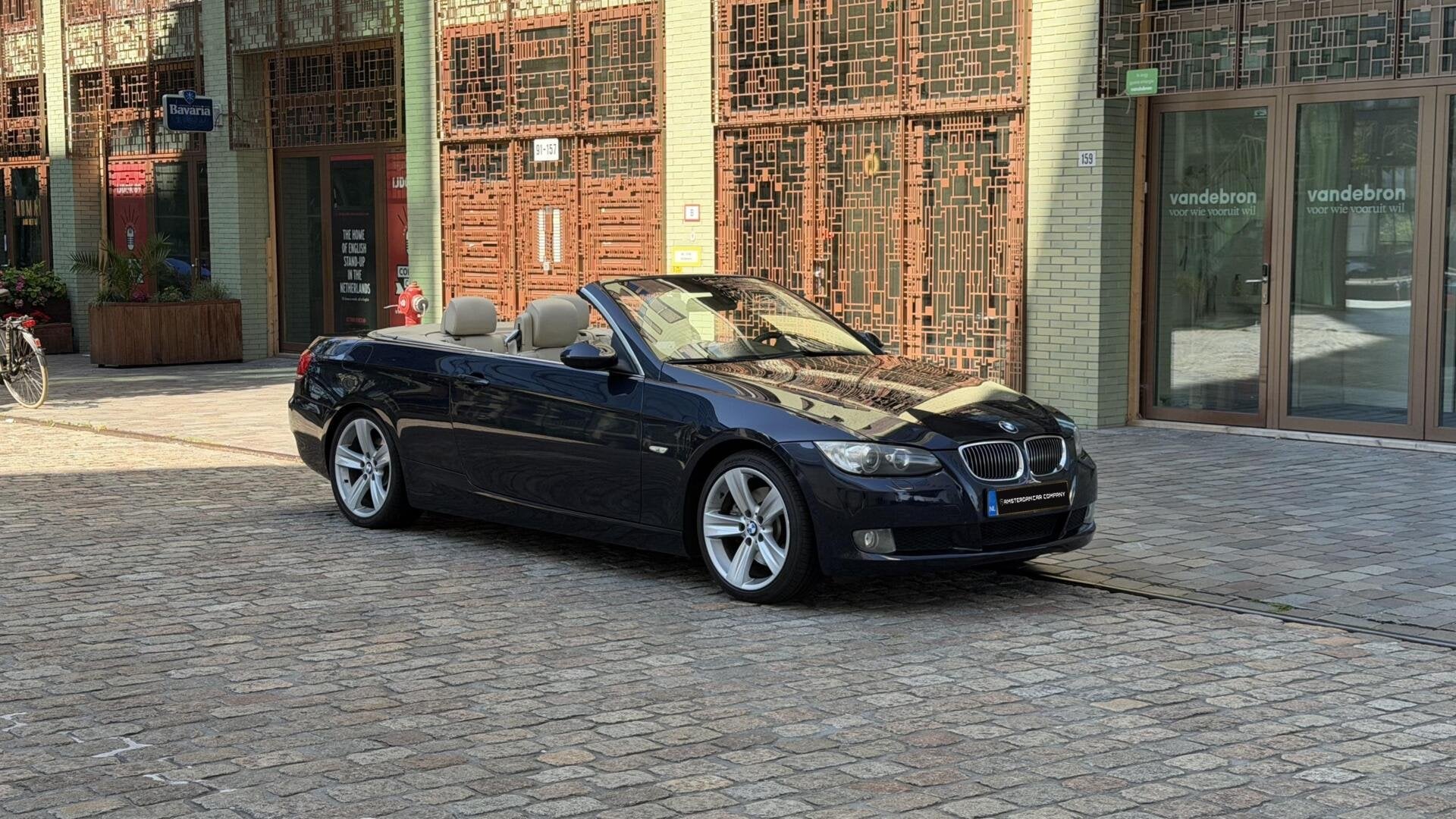 BMW 325i E93 cabriolet High Executive top staat, Auto's, Gebruikt, Beige, Cabriolet, 2996 cc