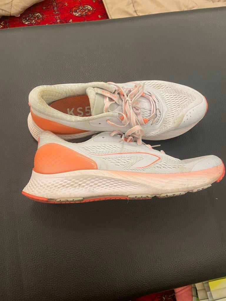 Kiprun hardloopschoenen - Wit/Oranje maat 39, Ophalen of Verzenden, Gedragen, Wit, Sportschoenen