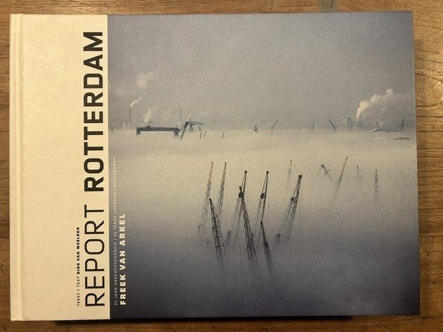 Report Rotterdam, 25 jaar havenfotografie, Verzamelen, Ophalen of Verzenden, Zo goed als nieuw, Motorboot, Boek of Tijdschrift