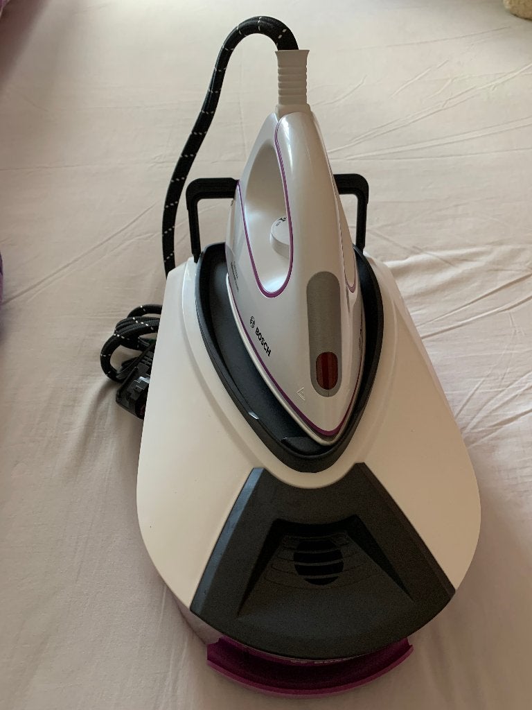 Tefal Strijkijzer Bosch met doos er bij, Witgoed en Apparatuur, Ophalen of Verzenden, Zo goed als nieuw, Strijkijzer met snoer