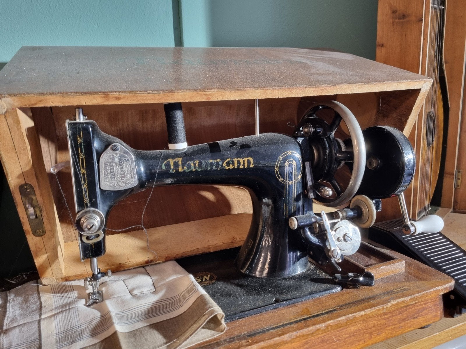 Vintage Naumann naaimachine met houten koffer, Ophalen of Verzenden