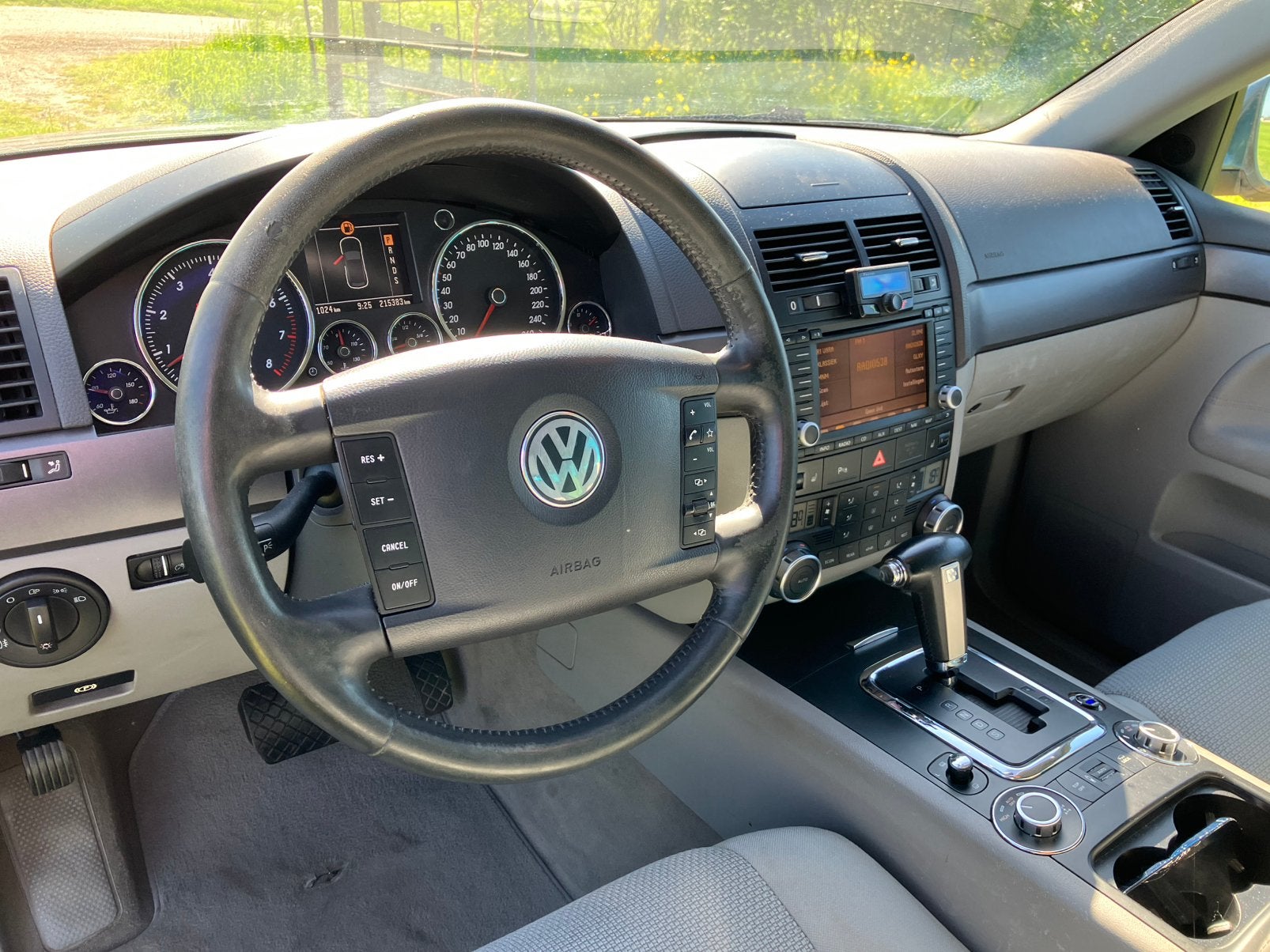 Volkswagen Touareg 3.6 206KW 4MOTION AUT 2006 Grijs, Automaat, Origineel Nederlands, 3597 cc, Vierwielaandrijving