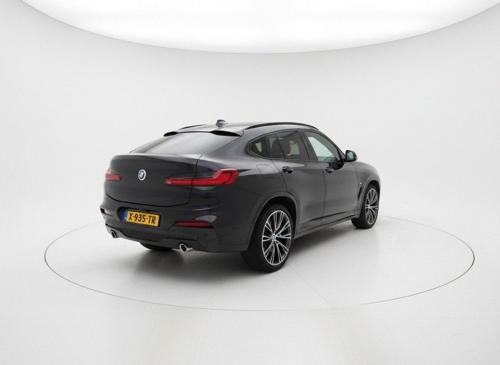 Bmw X4 XDRIVE30D M-Sport HI. EX. ED PANO, CARPLAY, ADAPTIVE, Auto's, BMW, Automaat, Gebruikt, Euro 6, 2993 cc
