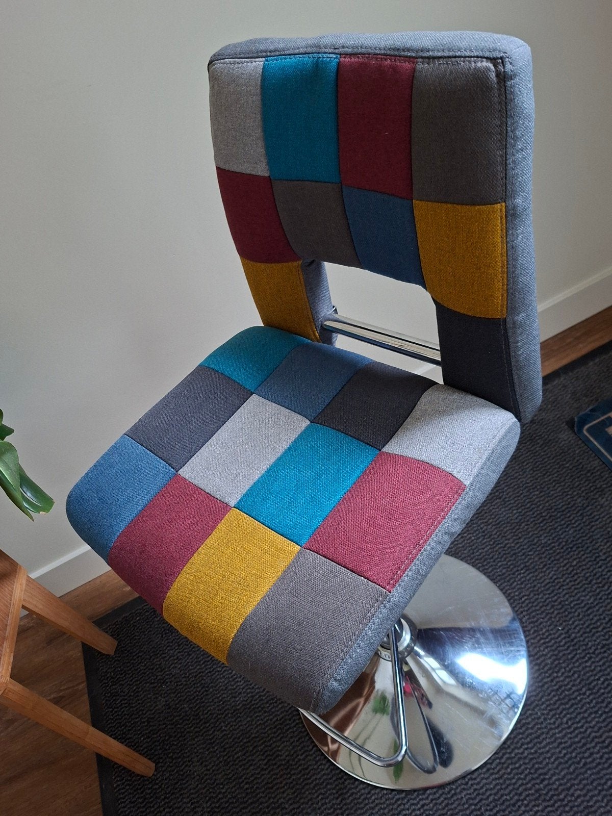 2 kleurrijke patchwork barkrukken, Huis en Inrichting, Ophalen of Verzenden