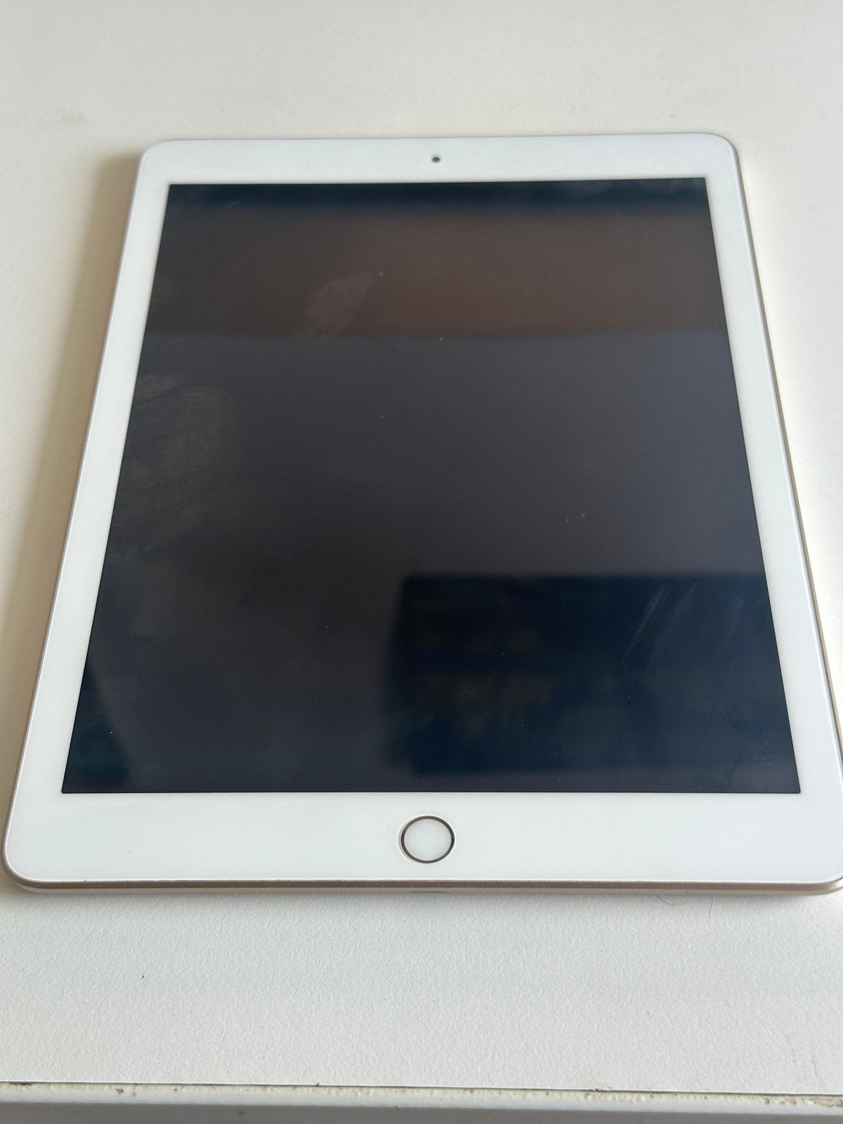 Apple iPad 5e generatie 32GB WiFi – Gold, Computers en Software, Apple iPads, 10 inch, 32 GB, Apple iPad, Ophalen of Verzenden