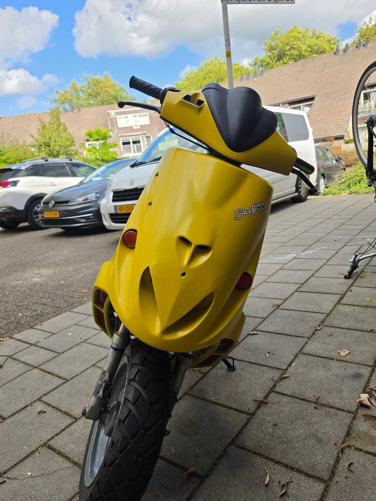 Malaguti F12 High-End Scooter - Circuitklaar, Ophalen, Tweetakt, Malaguti, Maximaal 45 km/u