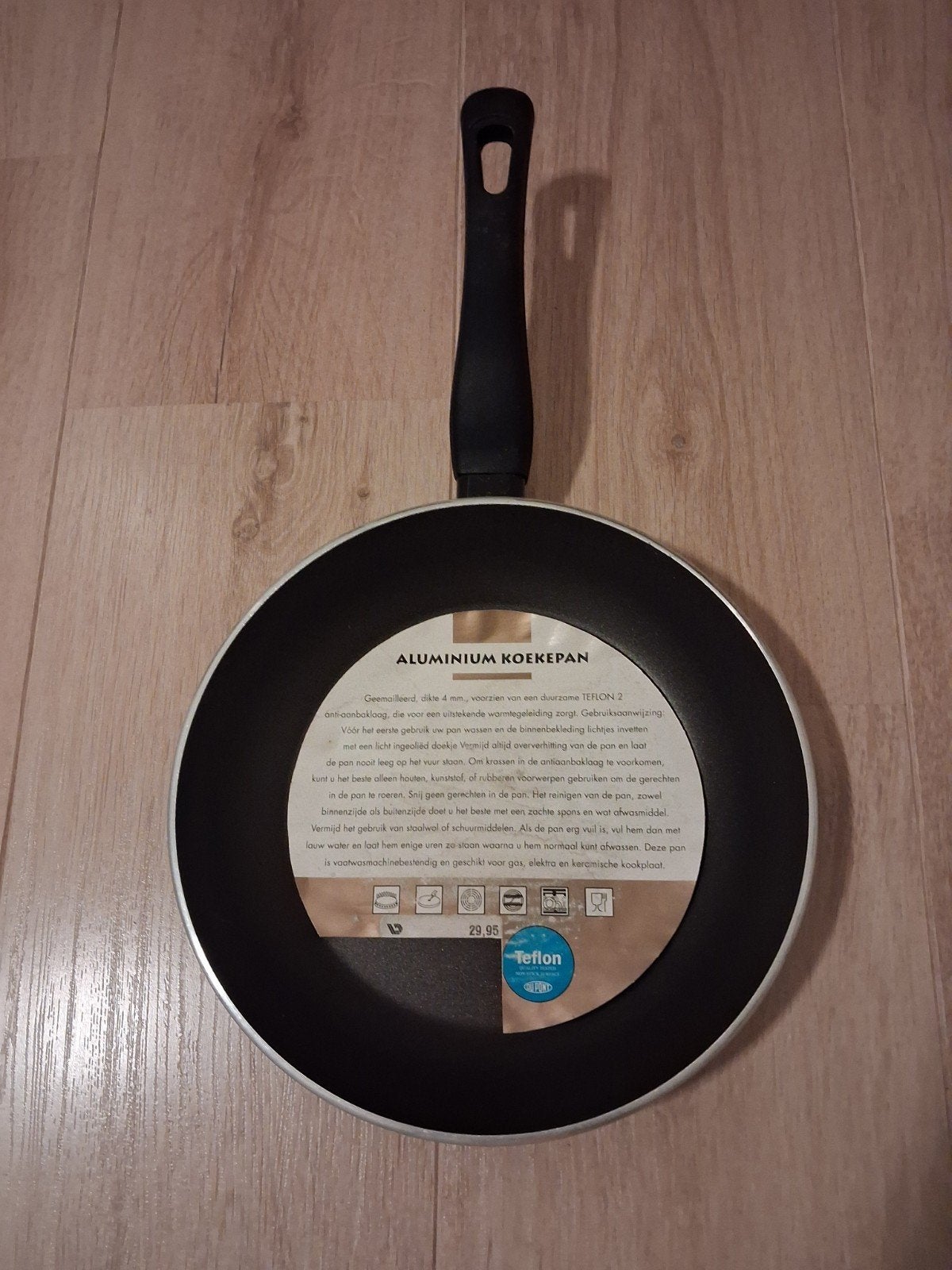 Nieuw!! Koekenpan van het merk V&D, 24 cm doorsnede, Koekenpan, Antiaanbaklaag, Ophalen of Verzenden, Overige merken