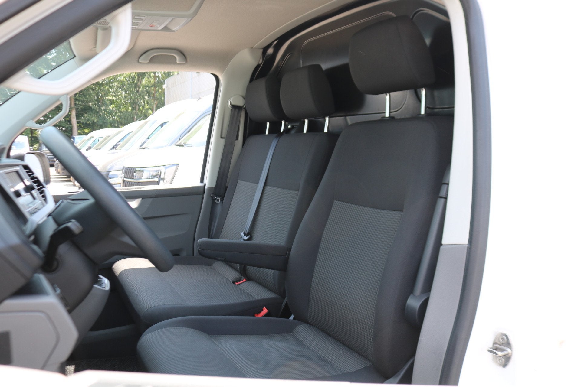 Volkswagen Transporter 2.0 TDI L2 H1 Koelwagen 0 Graden, Voorwielaandrijving, Stof, Euro 6, 4 cilinders