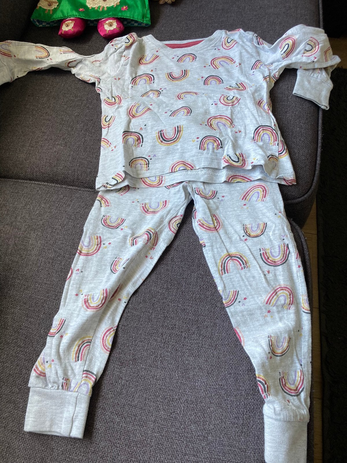 Pyjama regenboog maat 92, Kinderen en Baby's, Ophalen of Verzenden, Gebruikt, Meisje, Nacht- of Onderkleding