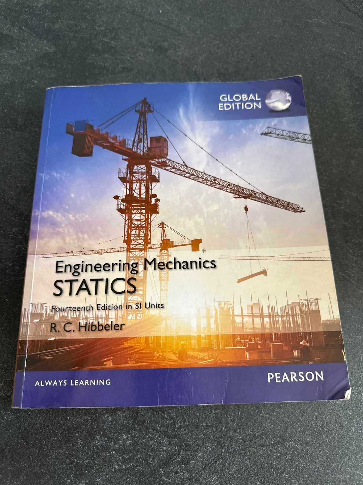 Engineering Mechanics STATICS - R.C. Hibbeler (Global Editio, Boeken, Ophalen of Verzenden, Beta, Zo goed als nieuw, HBO