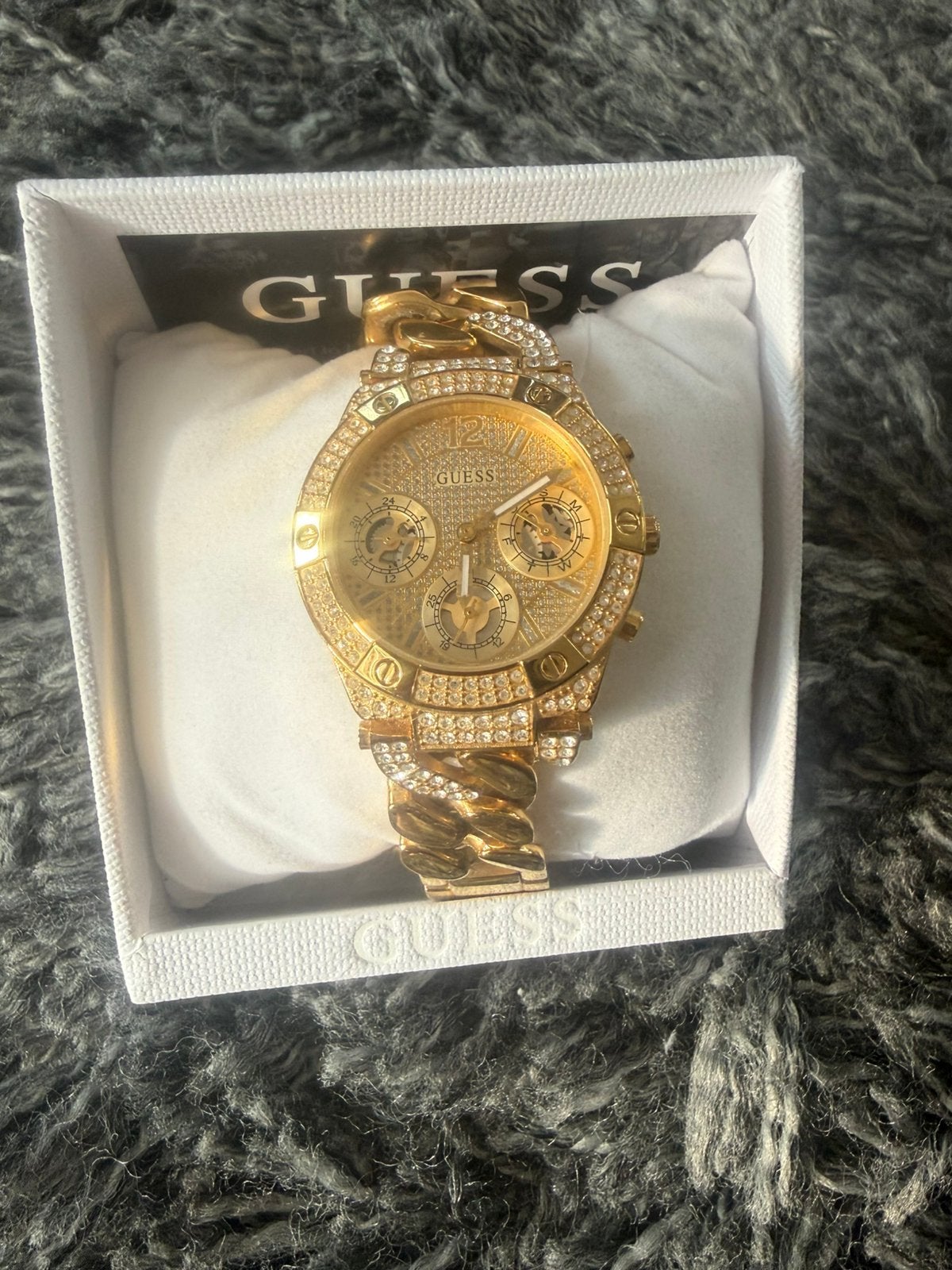 Goudkleurige guess horloge met schakelband met strass, Staal, Guess, Ophalen of Verzenden, Zo goed als nieuw