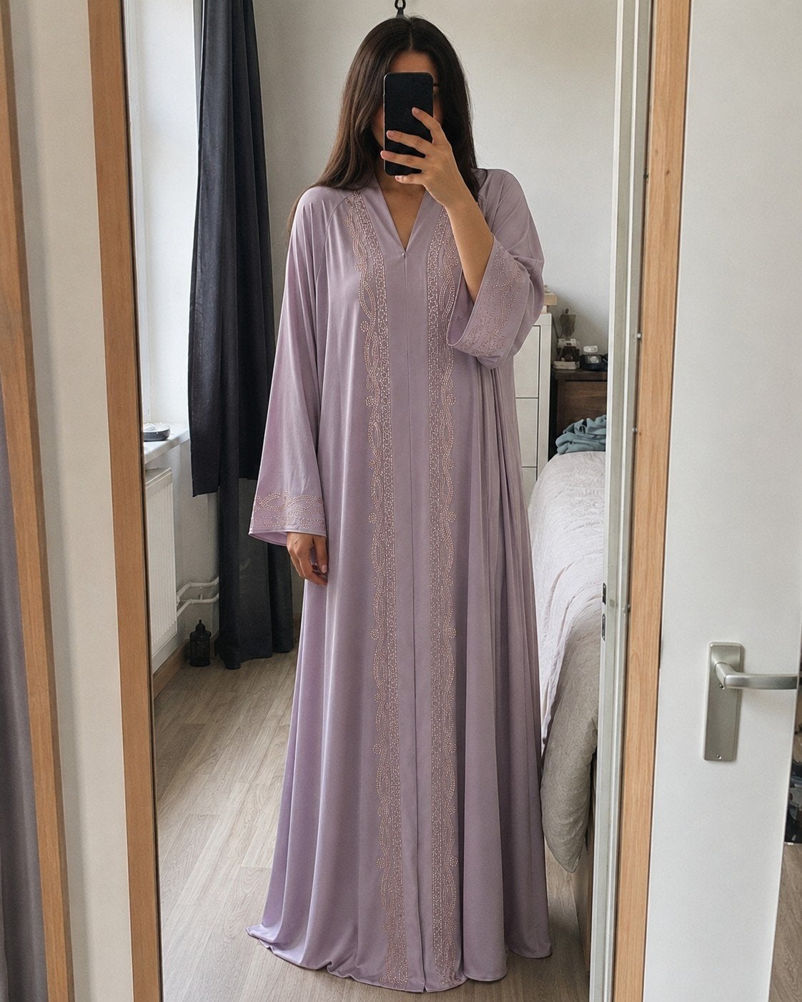 Elegante Roze Dubai Abaya Met Hijab En Riem, Ophalen of Verzenden, Nieuw, Roze, Onder de knie