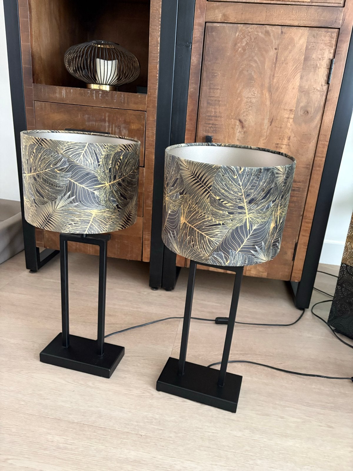 Set van 2 Light & Living Liva tafellampen met Amazon kappen, Verzenden, Metaal, Sfeerlamp, Zo goed als nieuw