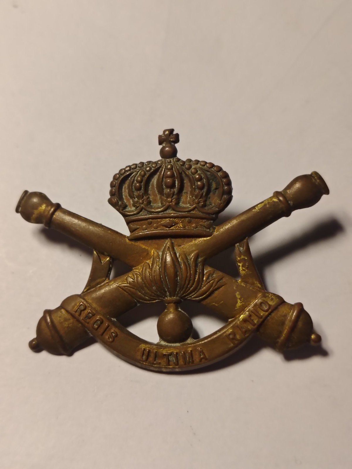 Artillerie embleem, Ophalen of Verzenden, Landmacht, Nederland, Embleem of Badge