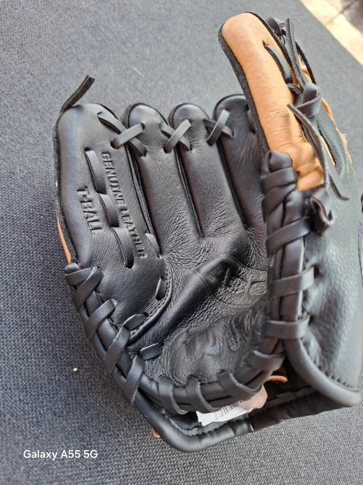 Wilson T-Ball Honkbalhandschoen - Zo goed als nieuw 9 inch, Ophalen of Verzenden, Wilson, Nvt, Nvt