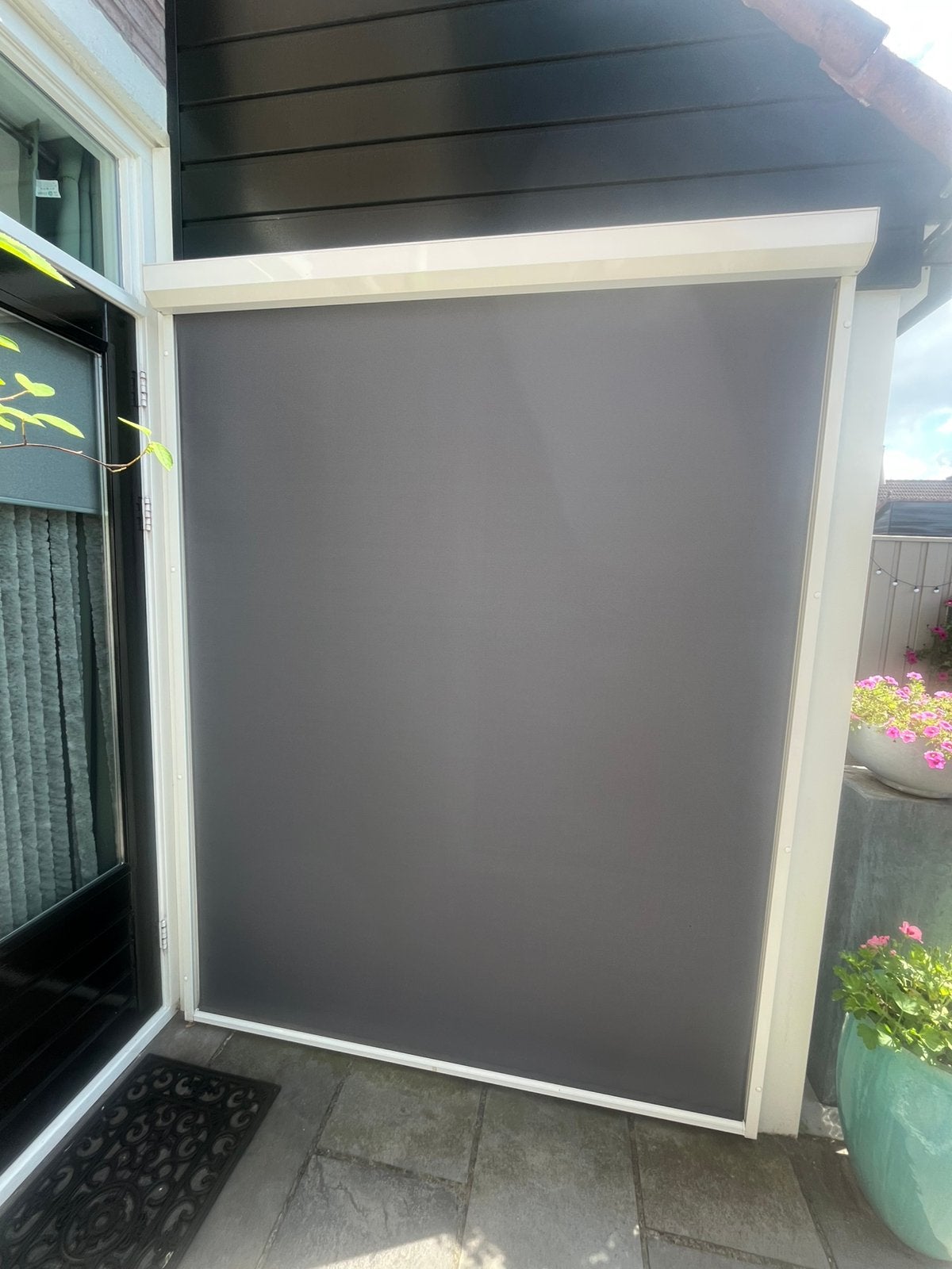 Te koop: Mooie nette grijze screen, 150 tot 300 cm, Ophalen, Zo goed als nieuw, Screen