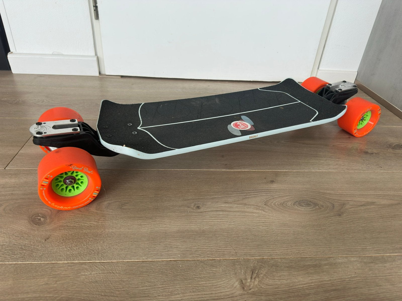 Loaded Tangent 36” Orangatang Dad Bods longboard, Sport en Fitness, Skateboarden, Ophalen of Verzenden, Zo goed als nieuw, Skateboard