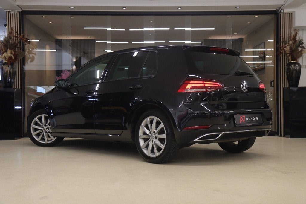 Volkswagen Golf 1.4 TSI Highline Business Carplay/Cam/Acc/Sf, Stof, Gebruikt, Euro 6, 4 cilinders