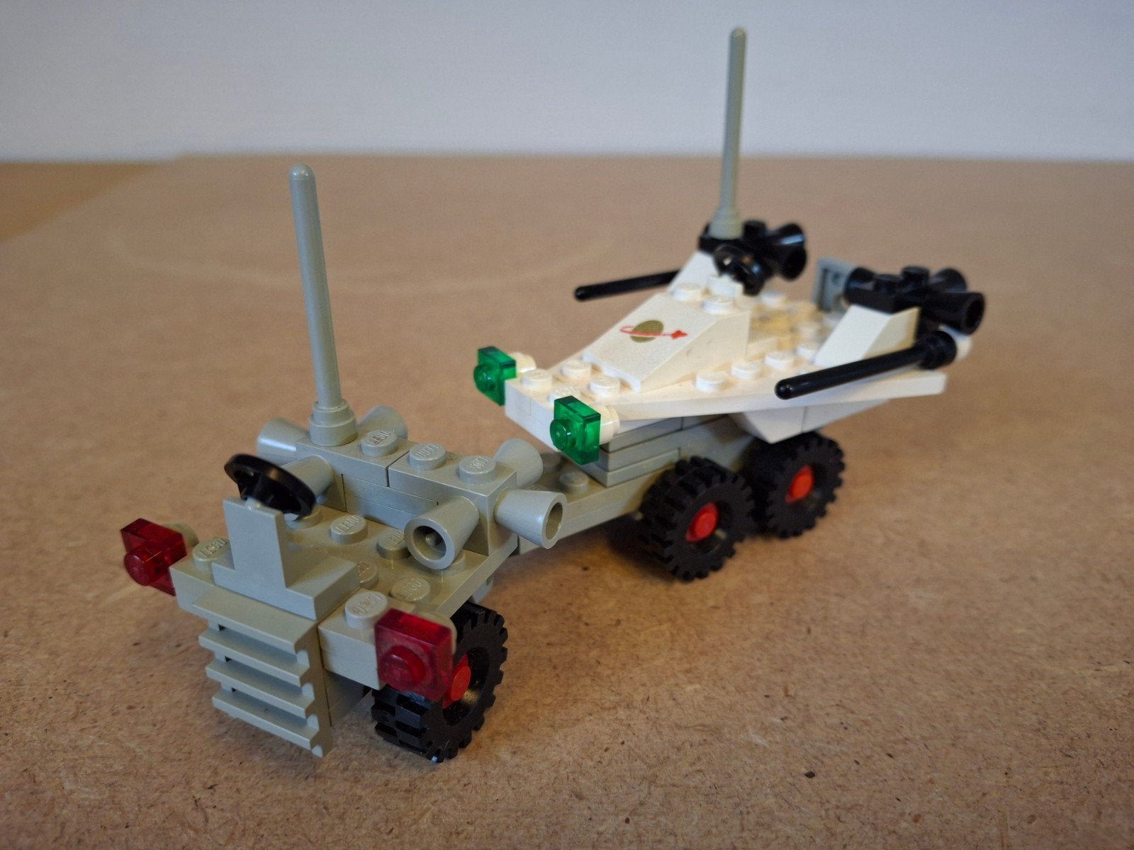 lego 6870 Space Probe Launcher. Jaren 80 Classic Space, Lego, Info@lego.com, 33 Bath Road, Slough, UK, Lego